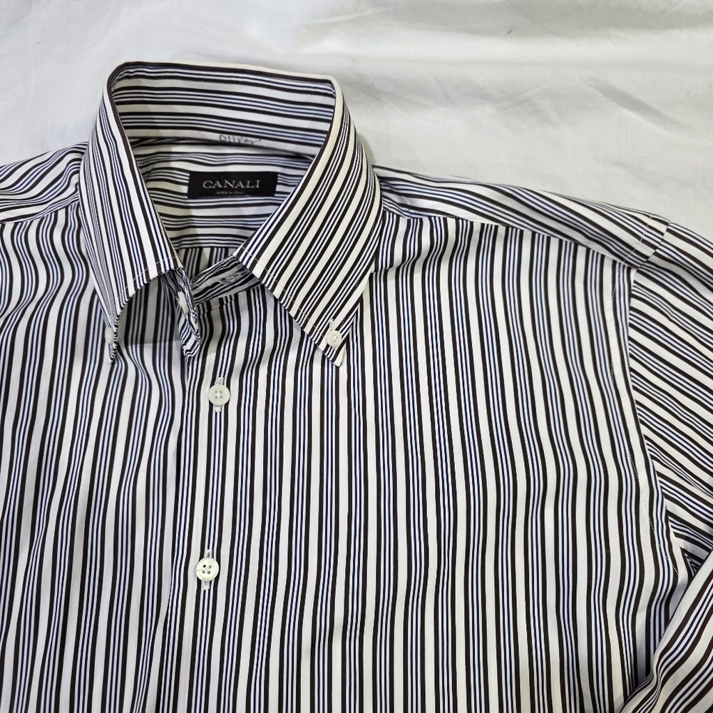 Canali Made In Italy 100% Cotton Striped Long Sleeve Button Down Shirt. 42